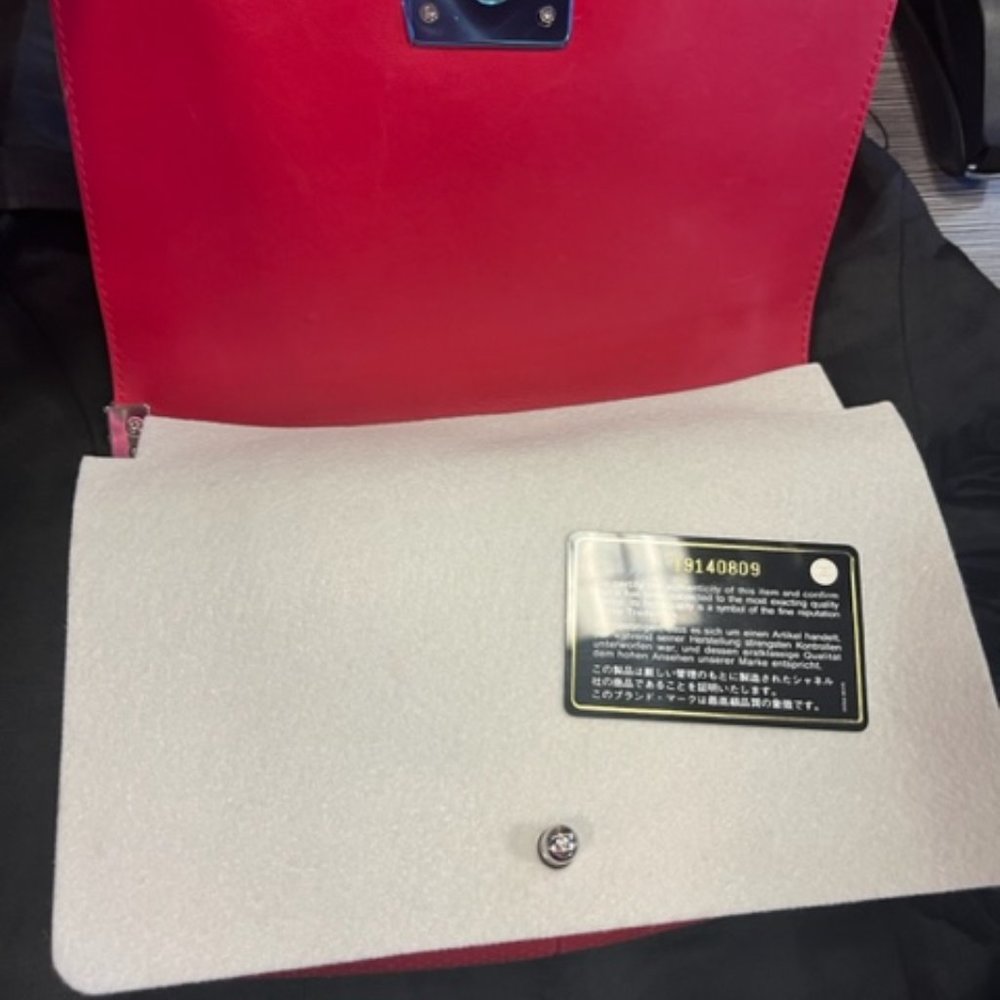 Authentic Chanel Medium Raspberry Boyfriend Calfs… - image 6